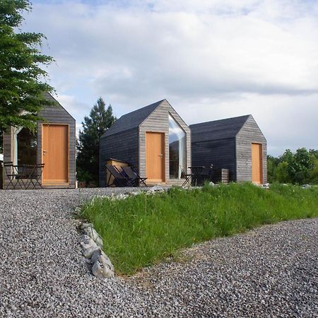 ホテル Hiska-Glamping Ajdovščina エクステリア 写真