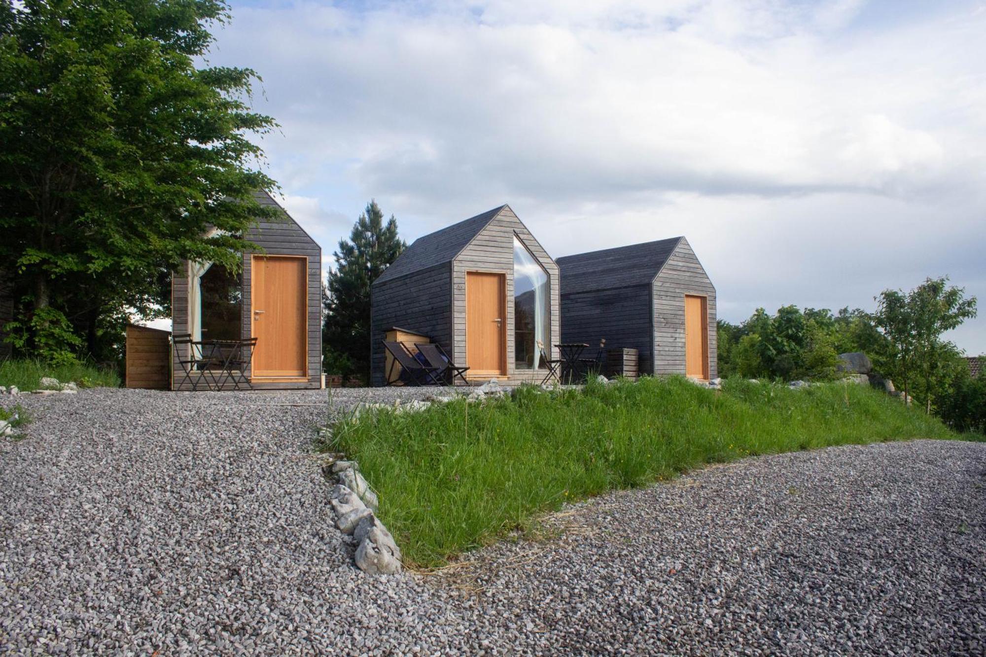 ホテル Hiska-Glamping Ajdovščina エクステリア 写真